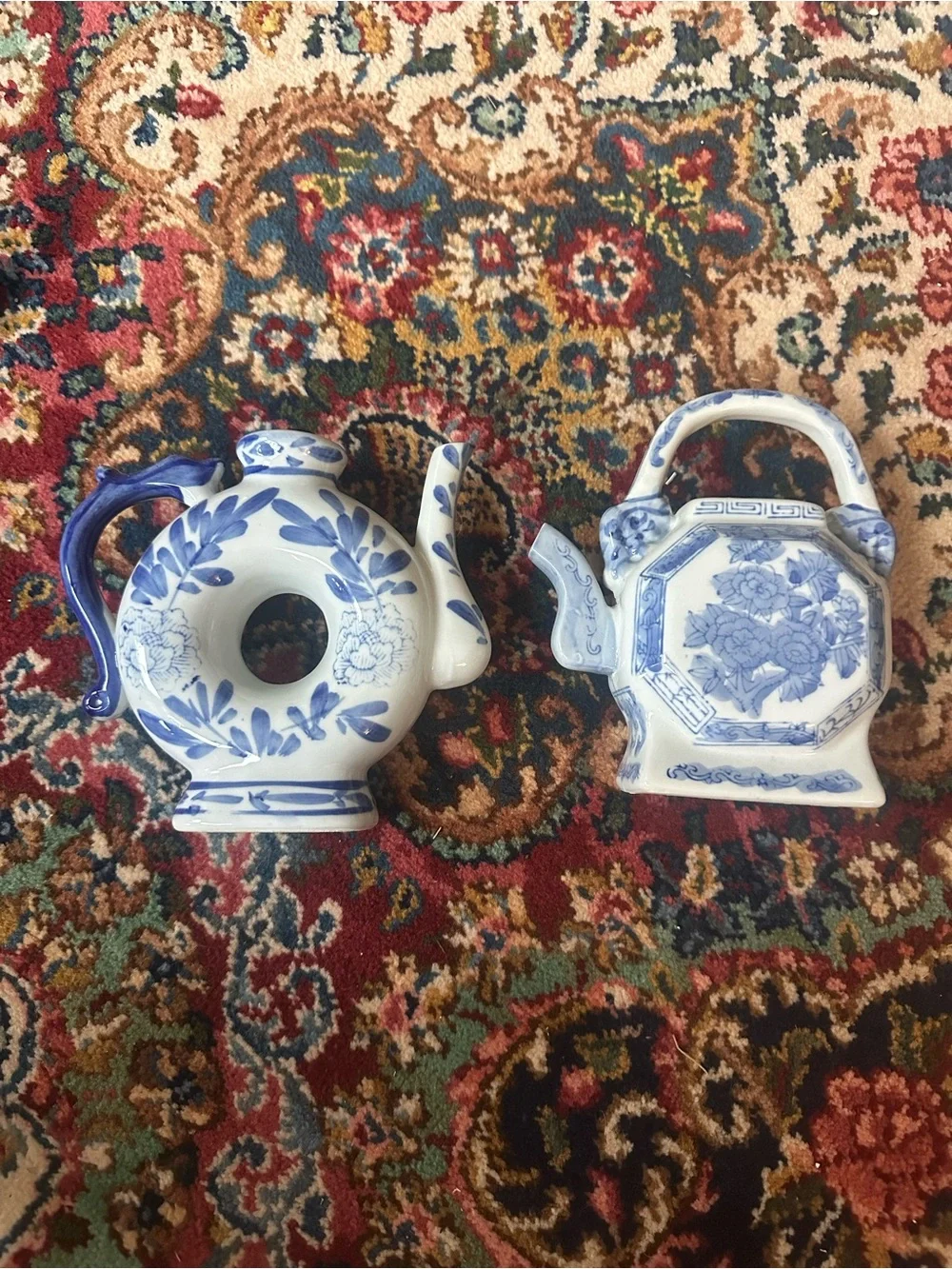 Set of 2 Vintage Chinese Porcelain Teapots.